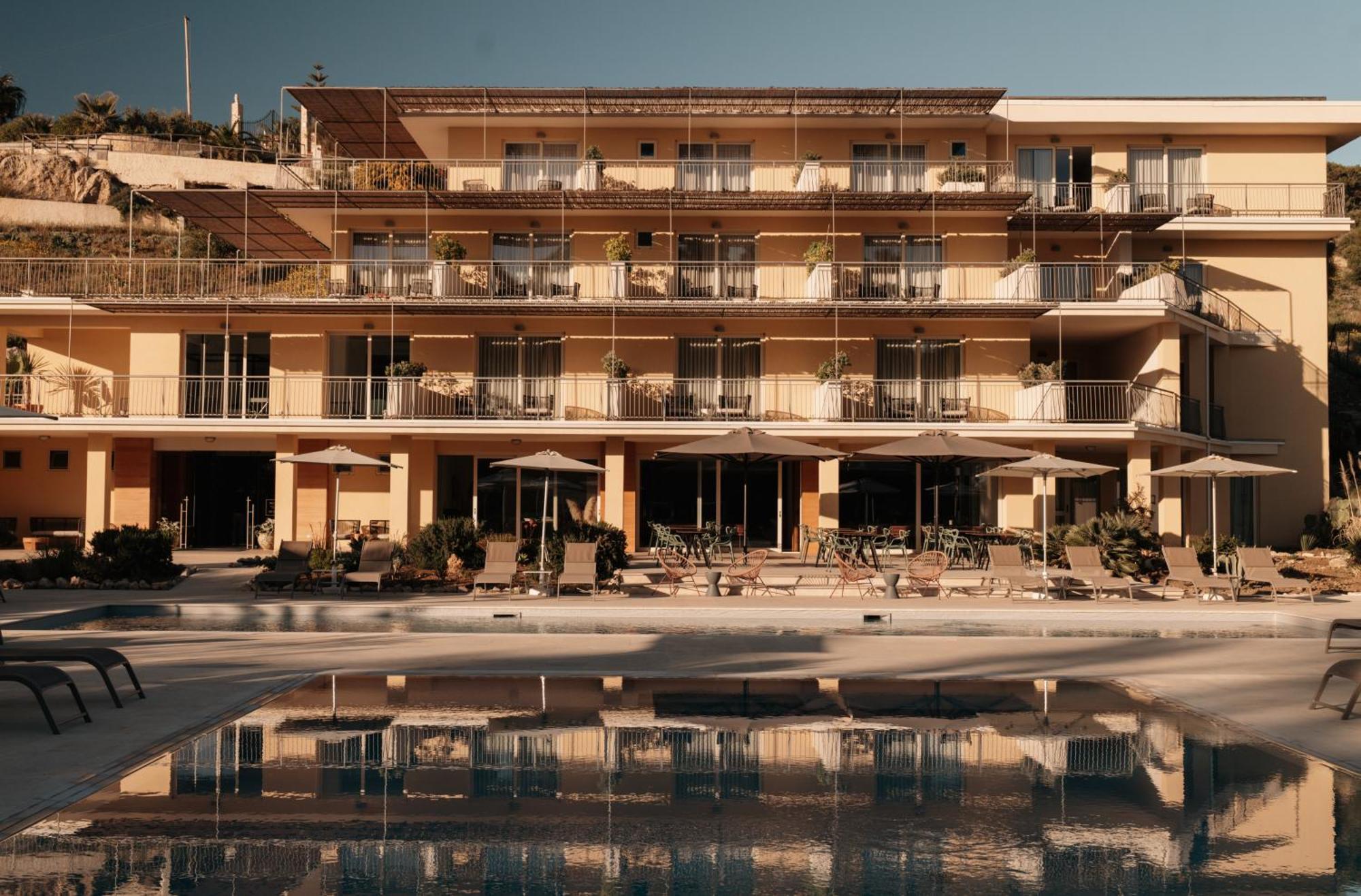 Resort Luna Minoica And Montallegro